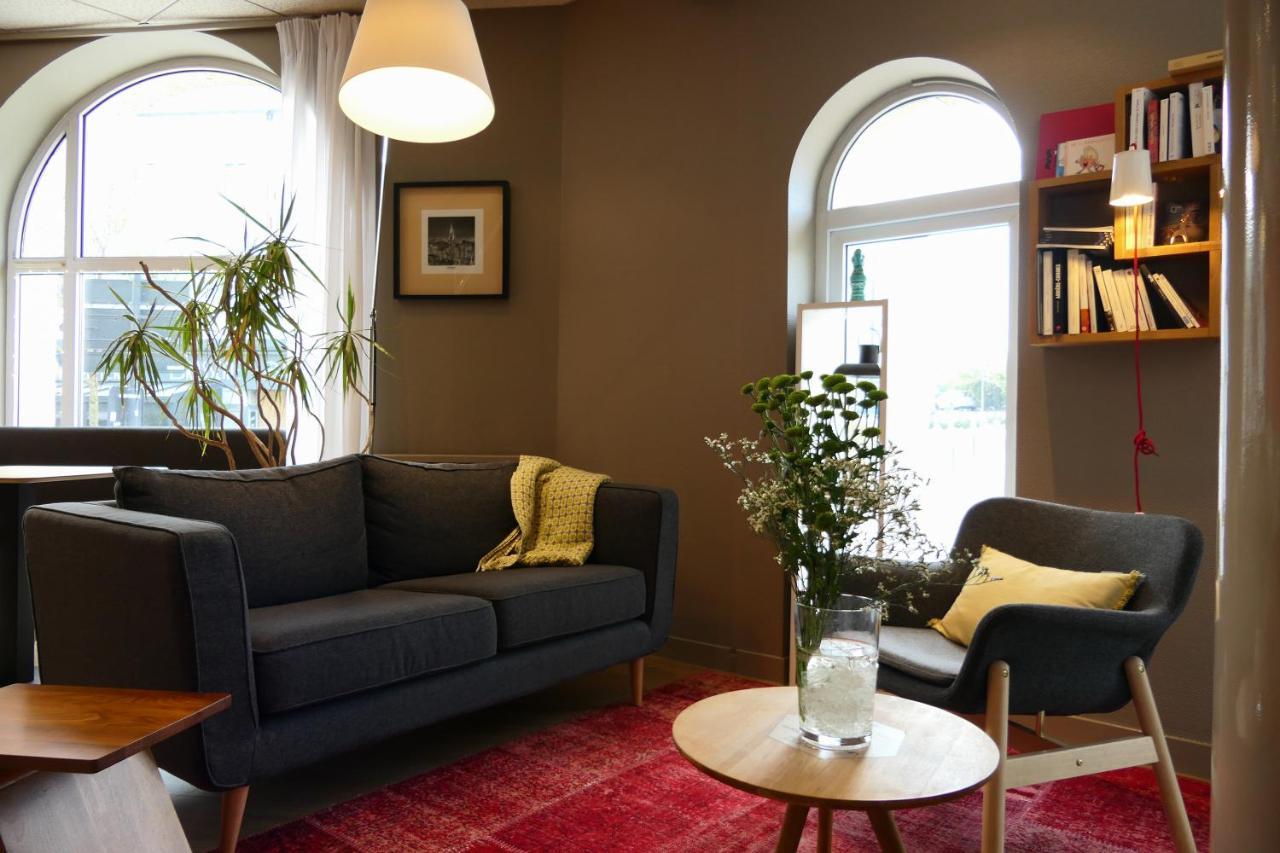 Hotel Et Apparts Marin Laval  Luaran gambar