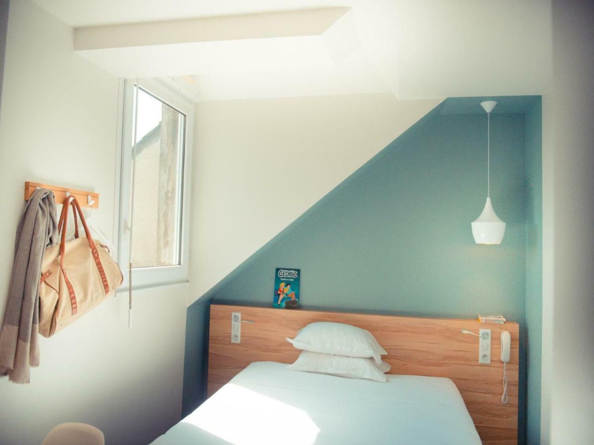 Hotel Et Apparts Marin Laval  Luaran gambar