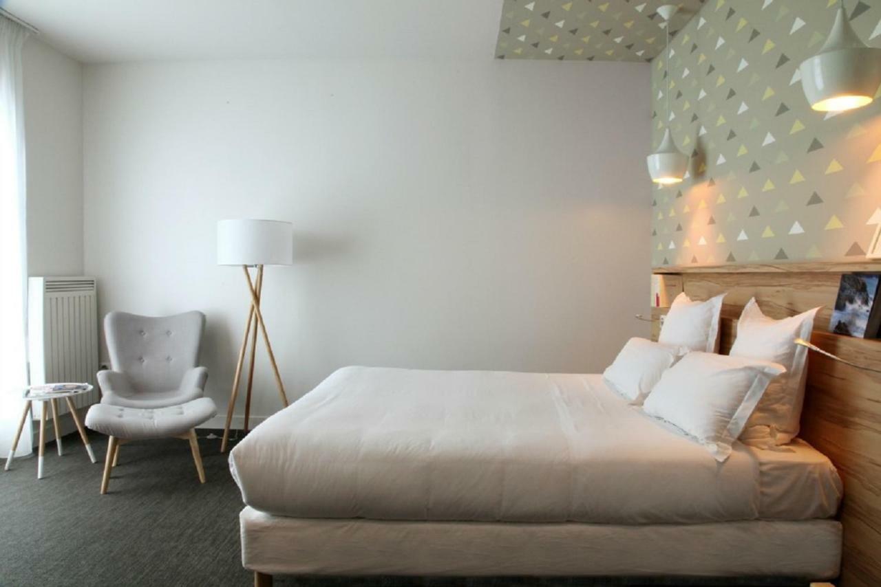 Hotel Et Apparts Marin Laval  Luaran gambar