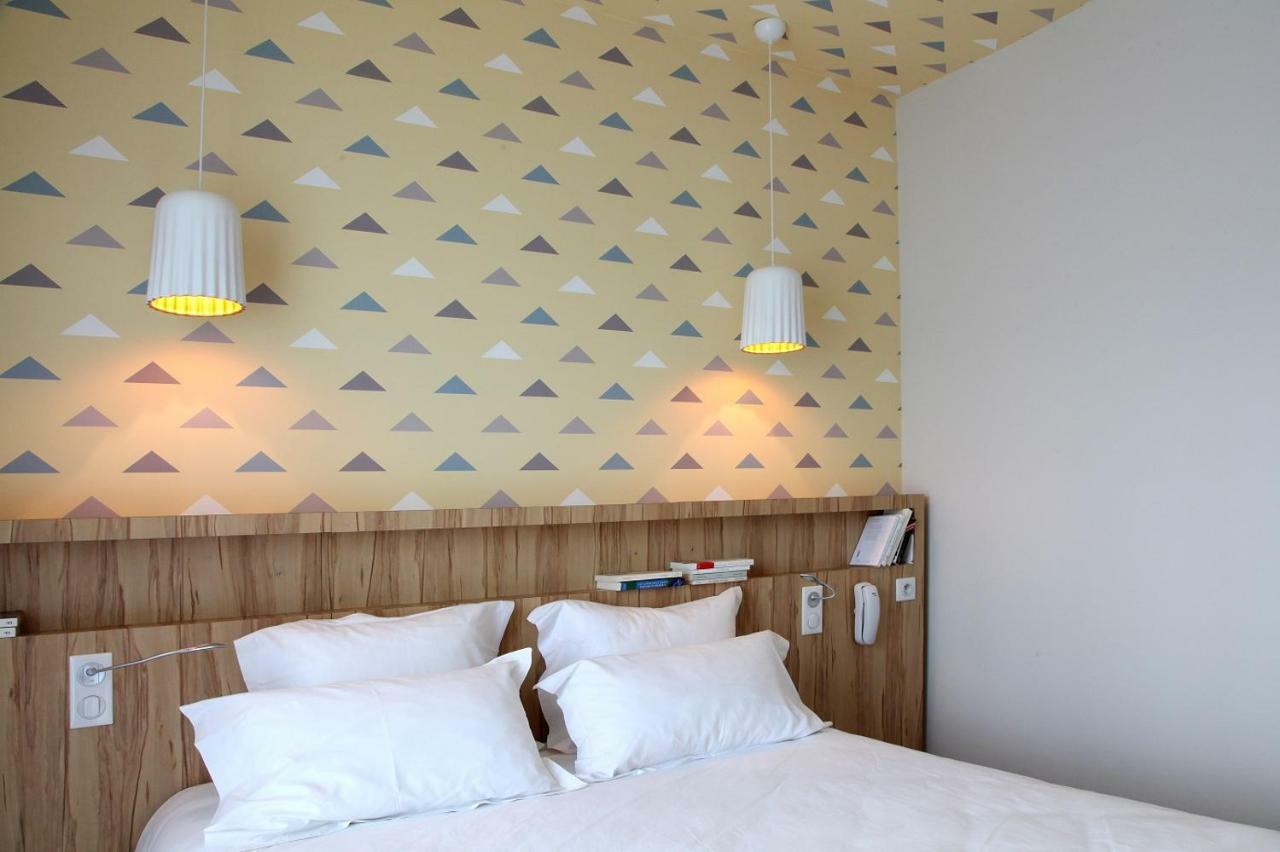 Hotel Et Apparts Marin Laval  Luaran gambar